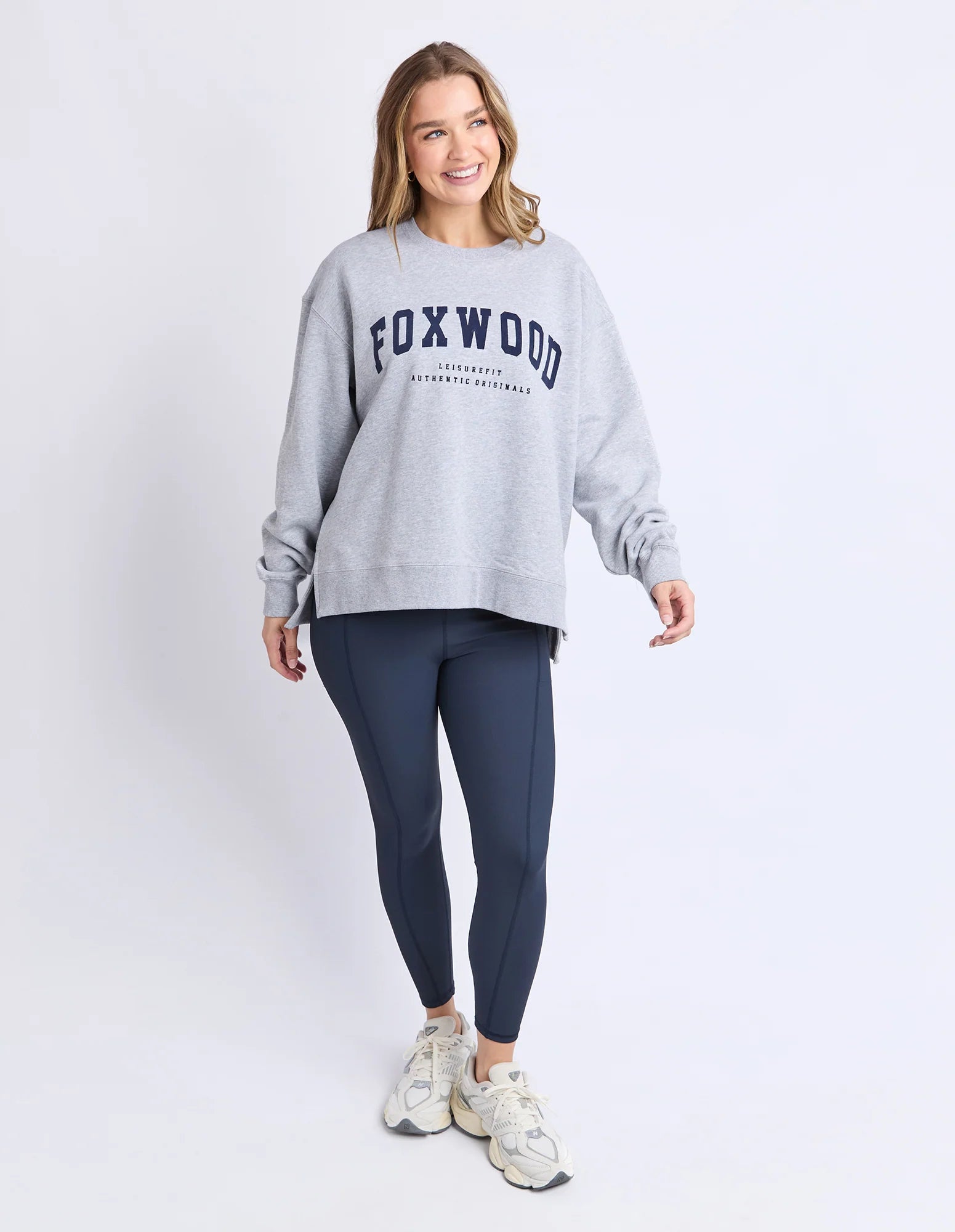 Intention Oversized Crew Grey
