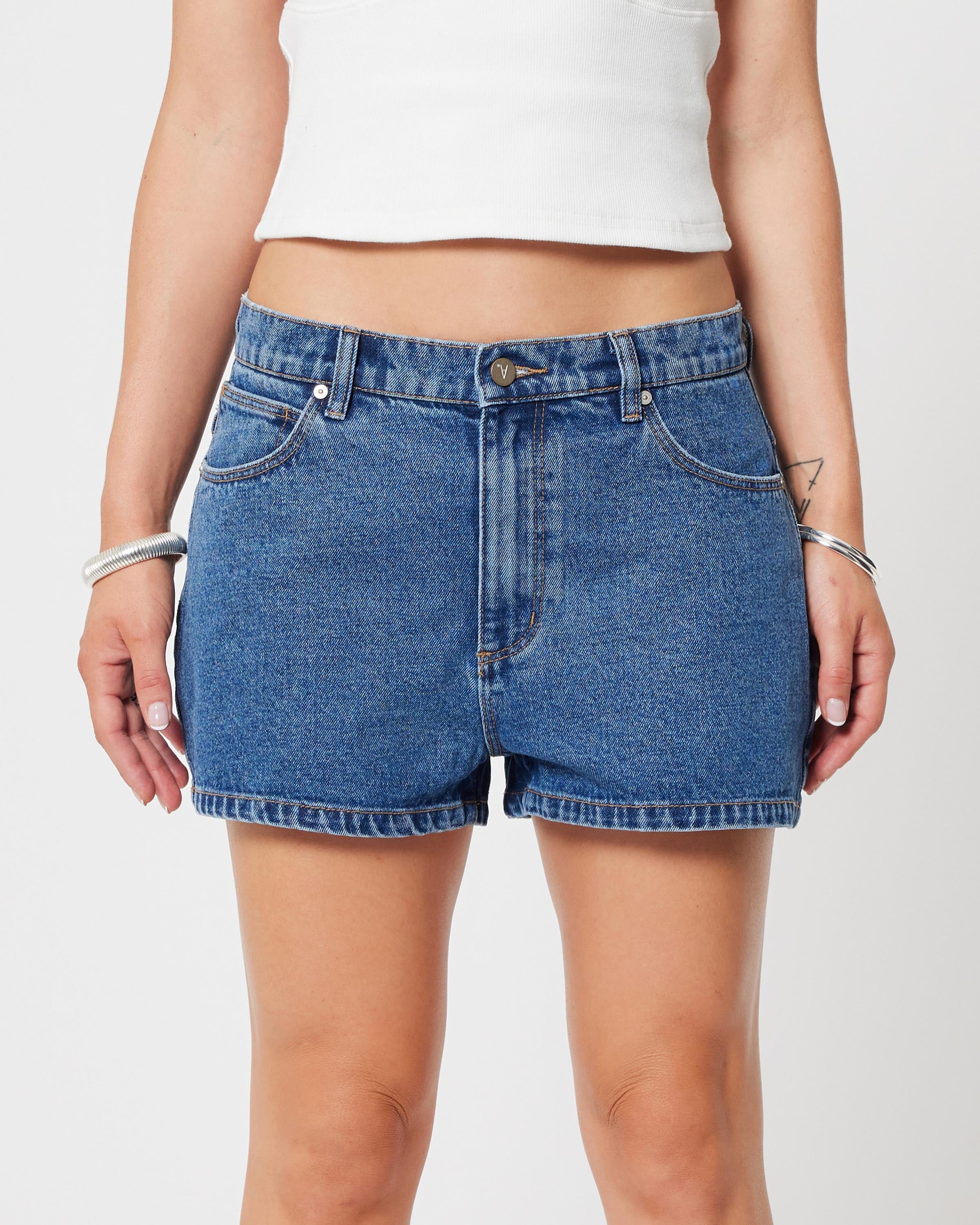 95 Mid Baggy Short Bella