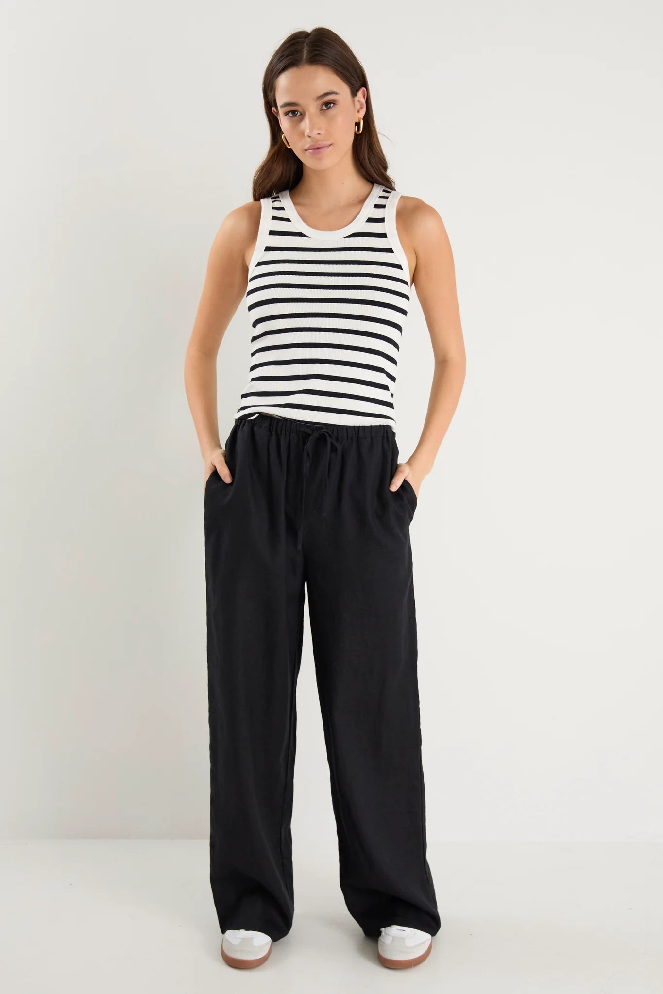 Wellness Black Linen Pull On Wide Leg Pants