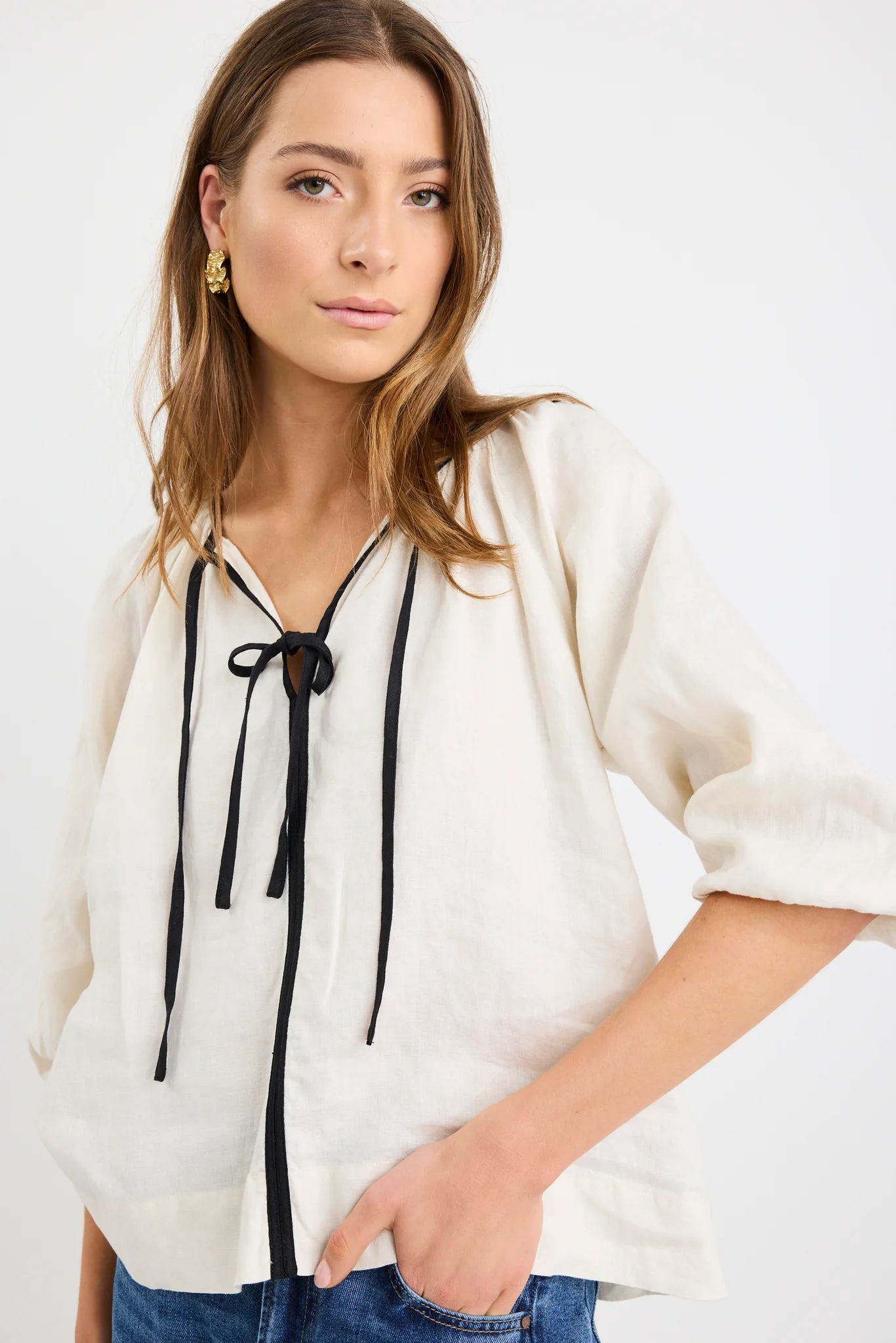 Subliminal Cream Black Trim Linen Relaxed LS Top