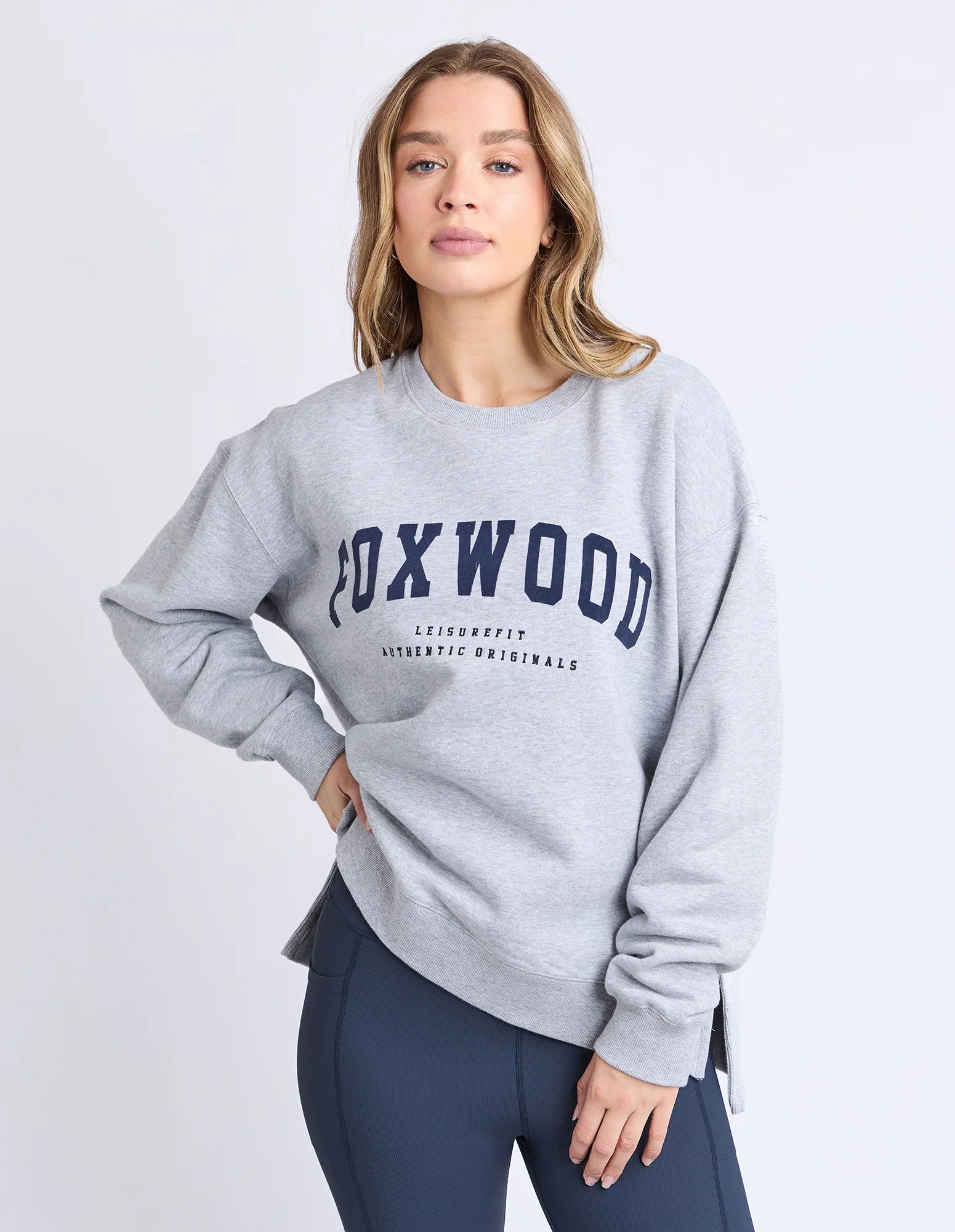 Intention Oversized Crew Grey
