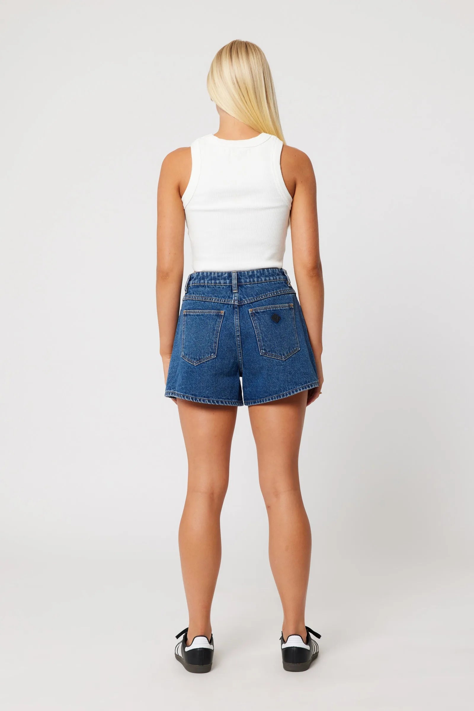 Venice Short Bella
