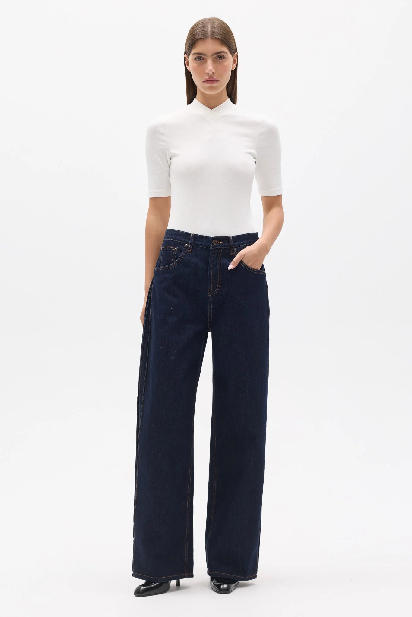 Tinka V Neck T-Shirt